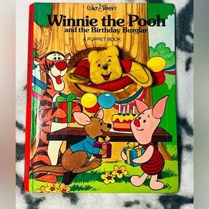 Winnie The Pooh Vintage 1978 Hardcover Puppet Book The Birthday Burglar